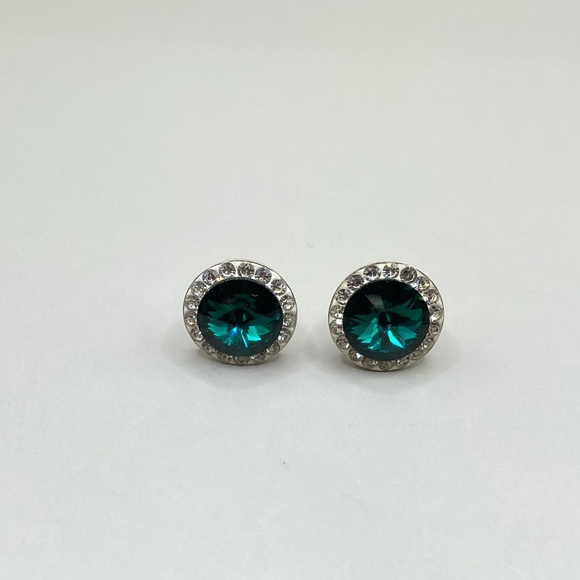 Sterling Silver Green Gemstone Earrings - Picture 1 of 4